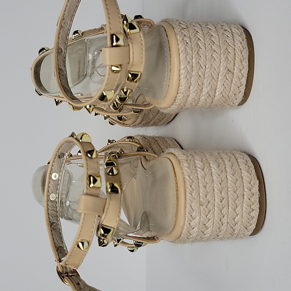 NWOT Espadrille Platform Sandals Tan with Gold Tone Studding - Picture 4 of 4